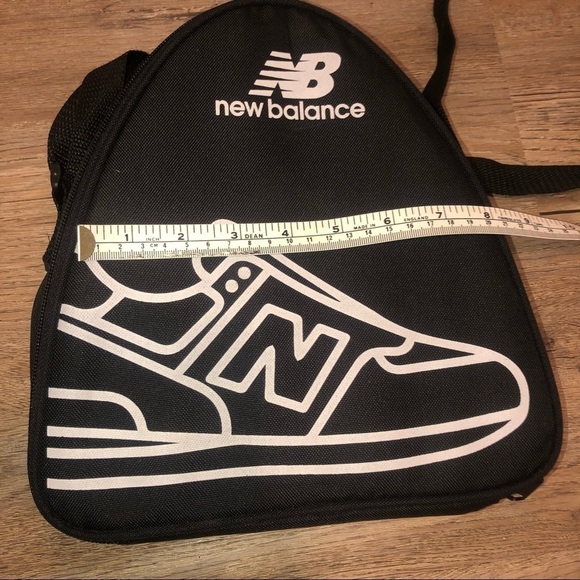 𝅺new Balance Black & White Outline Sneaker Lunch Bag w Strap - Picture 5 of 5